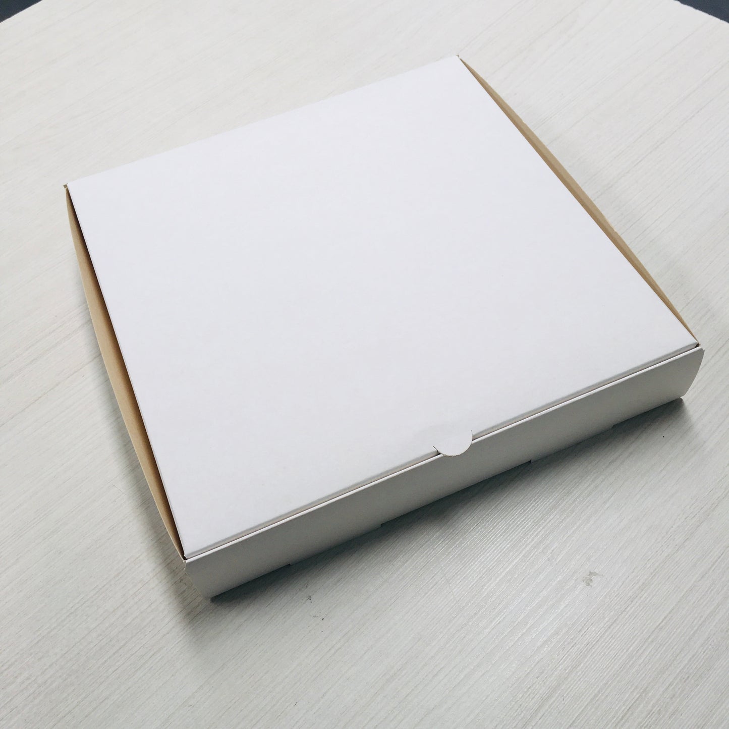 Caja BLANCA Mediana 25x25x4 cm